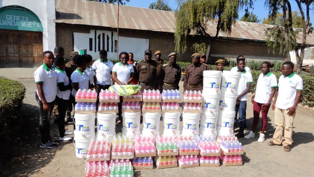 Turkey&#8217;s TIKA distributes hygiene kits in Tanzania