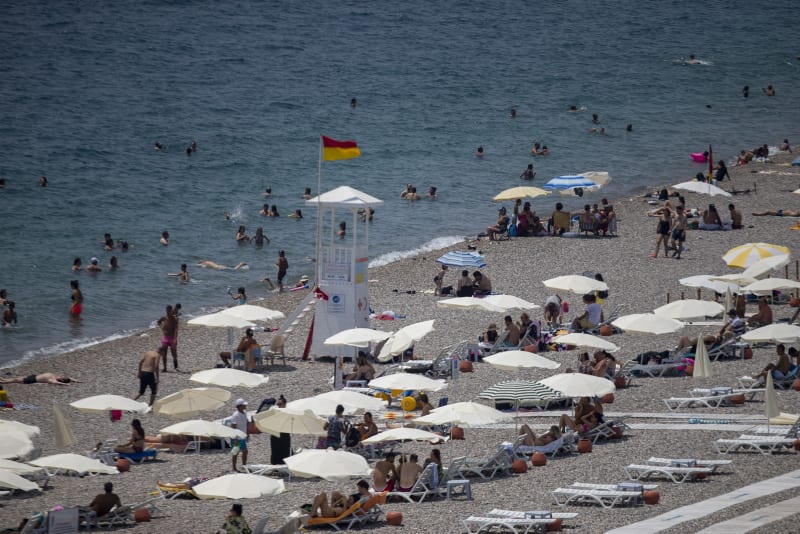 Russian tourism representatives hopeful for restarting flights with Turkey