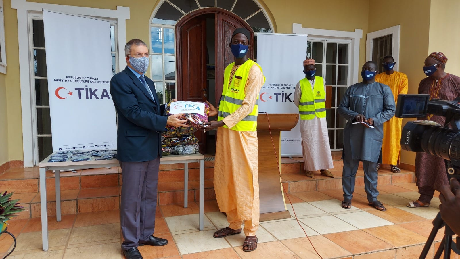 Turkish aid agency donates 7,500 face masks to Gambia