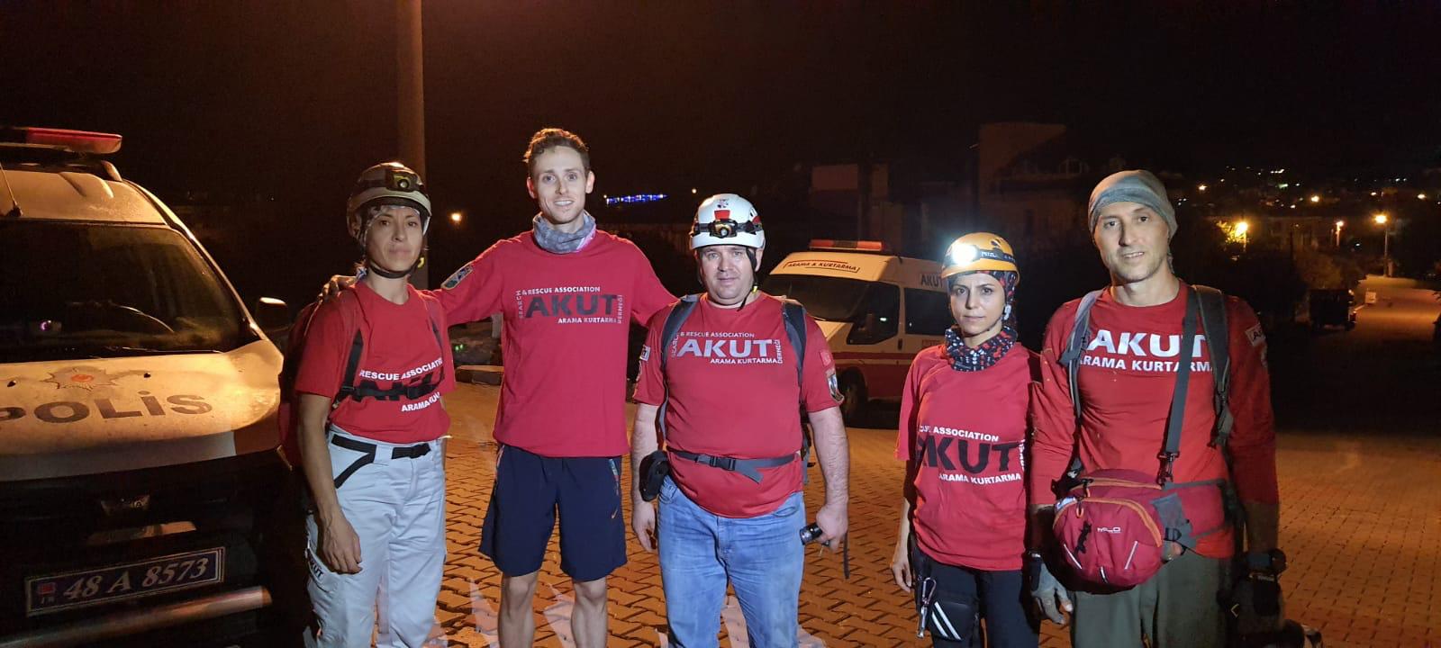 Turkish search team rescues American tourist in Muğla