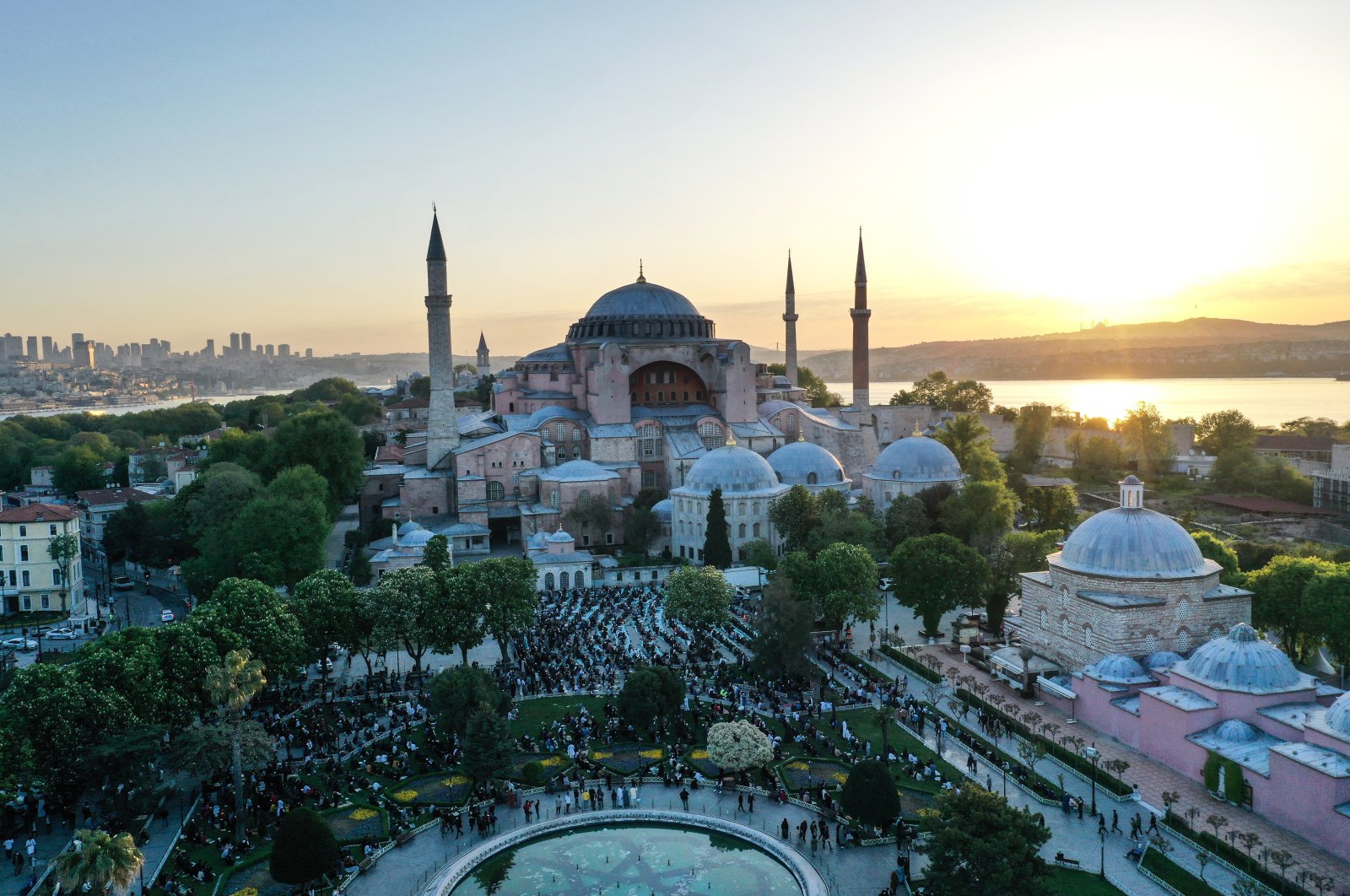 Стамбул за 8 месяцев посетило более 10 млн туристов