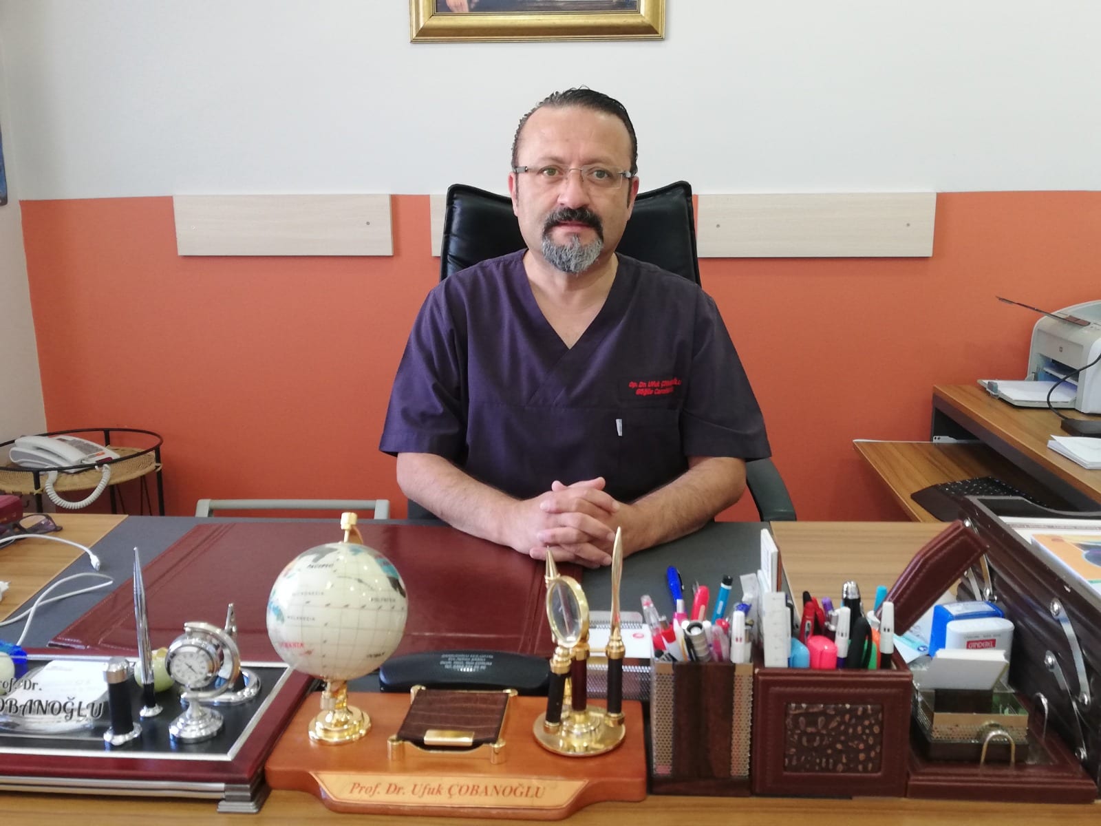 Вылечившийся от COVID-19 турецкий врач вернулся на работу