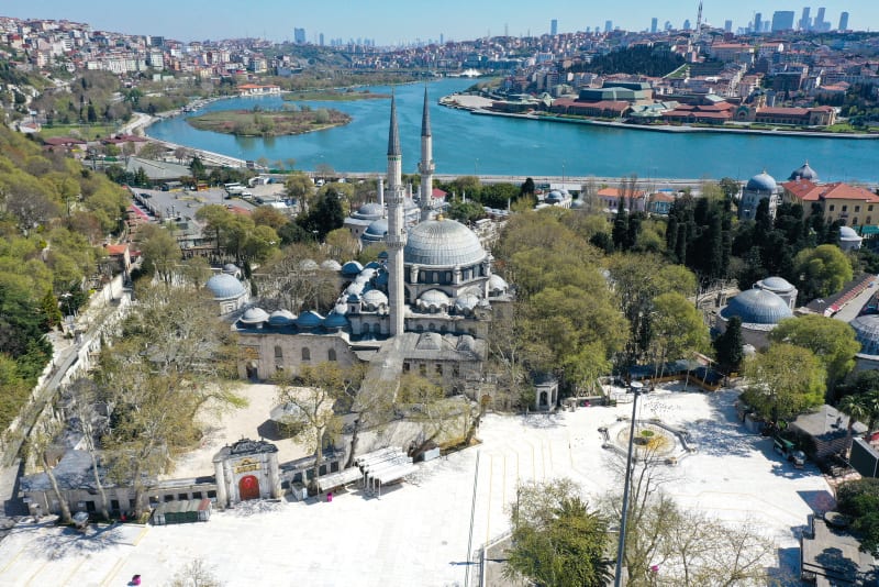 Знаменитый Гранд-базар в Стамбуле откроется 1 июня