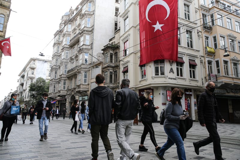 Турция смягчает меры в рамках борьбы с коронавирусом
