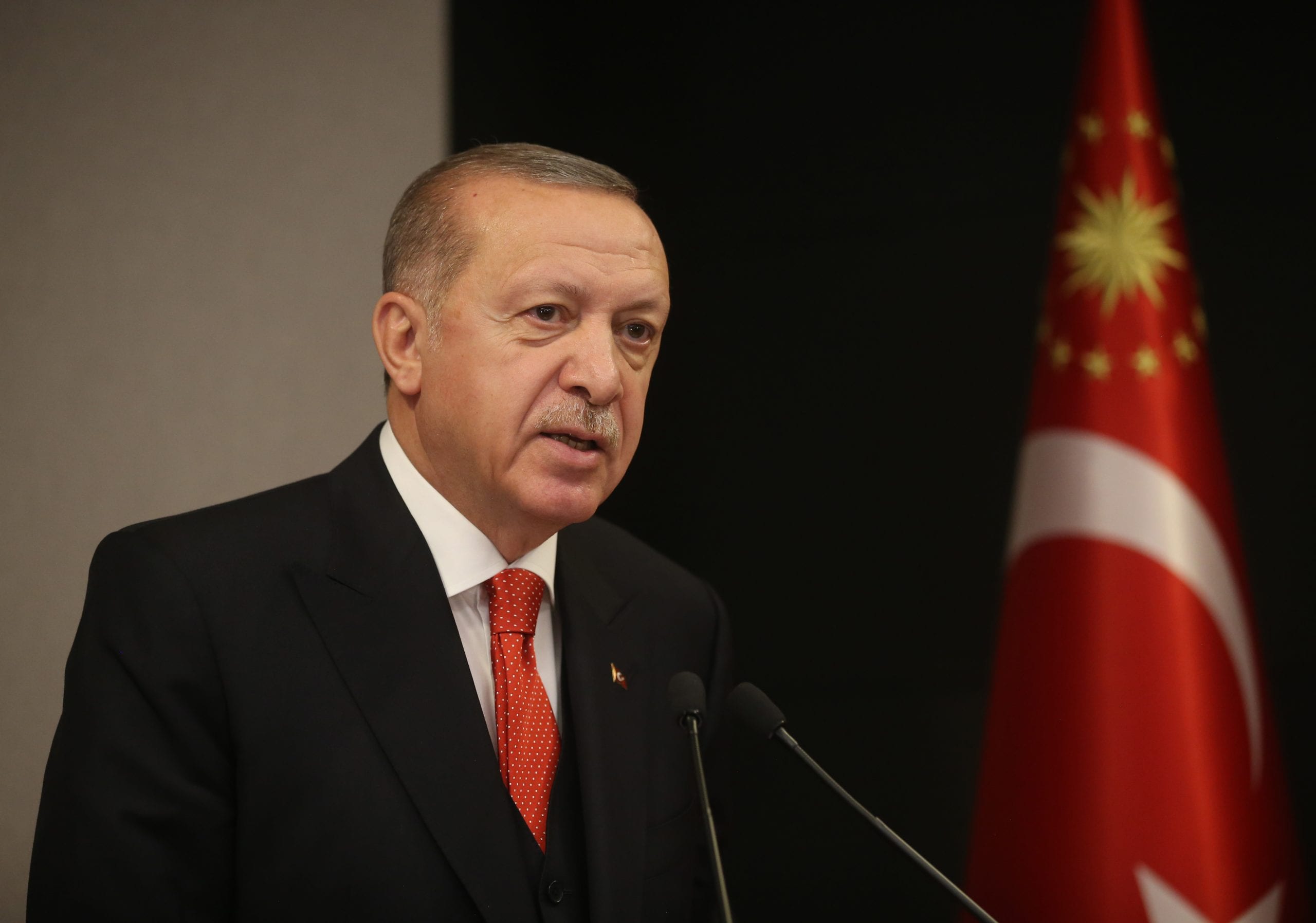 В Турции будет введен комендантский час на 4 дня, заявил Эрдоган