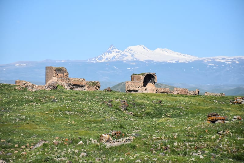 Древний турецкий город Ани завораживает посетителей