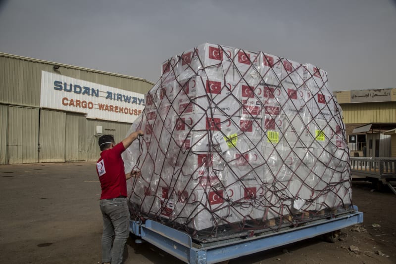 Турция направила медицинскую помощь в Судан