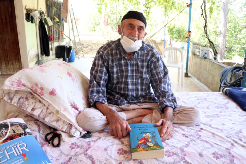 Turkish municipality launched &#8220;Hello Books&#8221; project for the elderly and disabled amid pandemic
