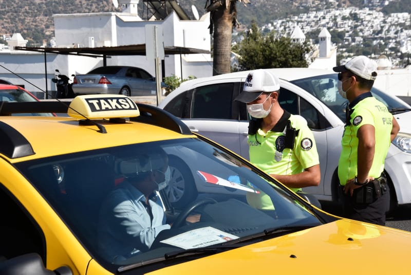 Турция усилила меры для такси и общественного транспорта