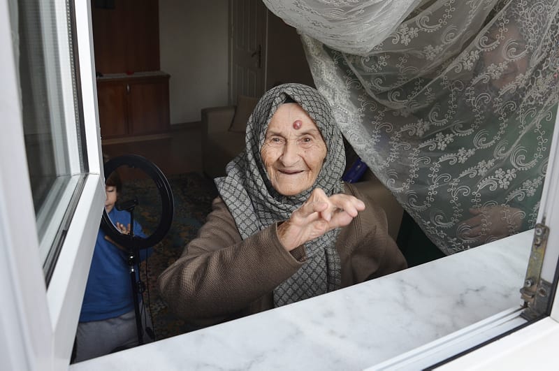В Турции 105-летняя женщина вылечилась от коронавируса