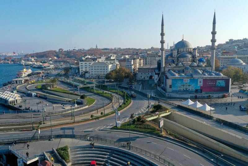 Турция планирует ввести комендантский час на время Нового Года
