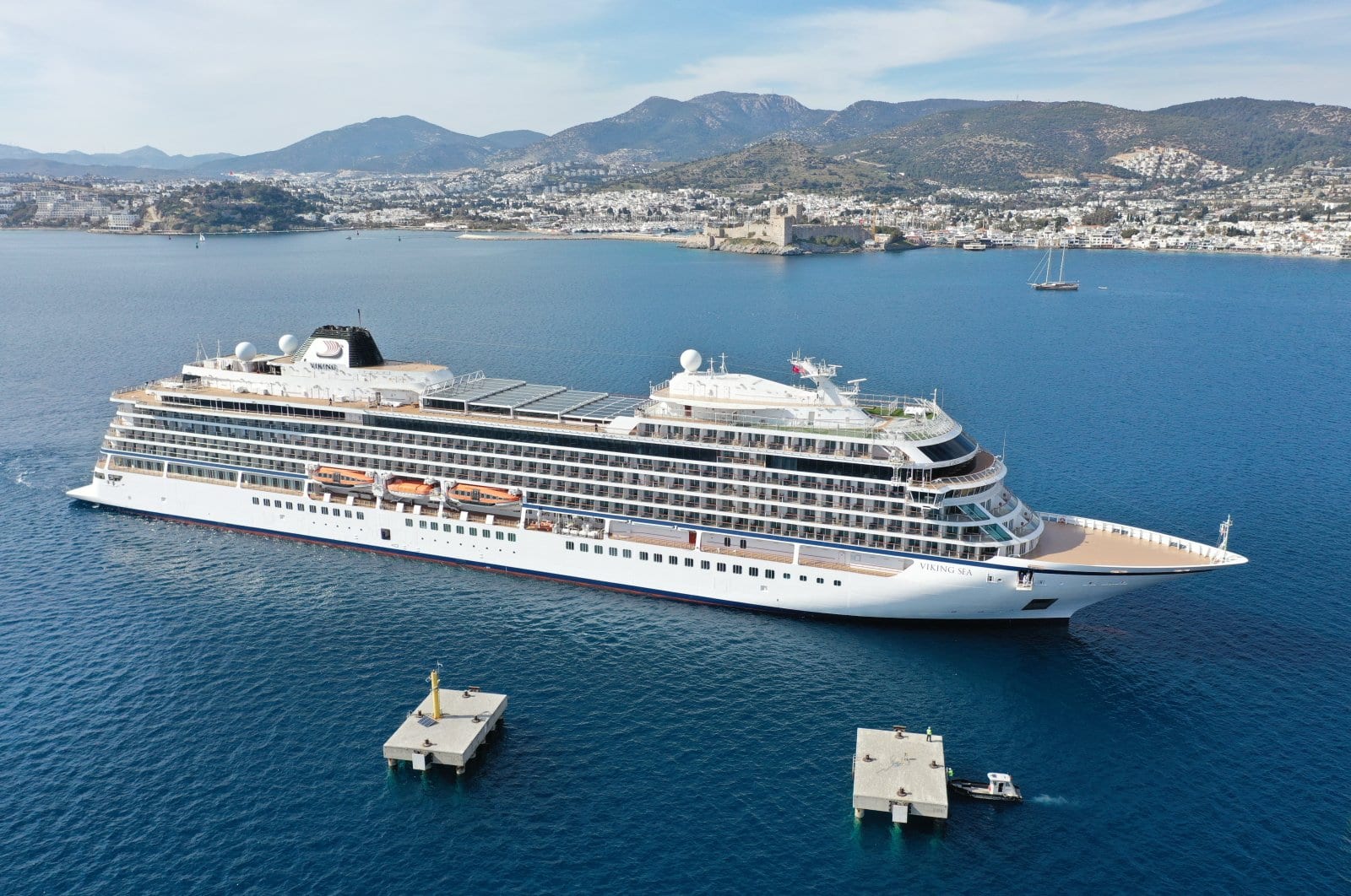 Turkey welcomes 1st cruise ship of season
