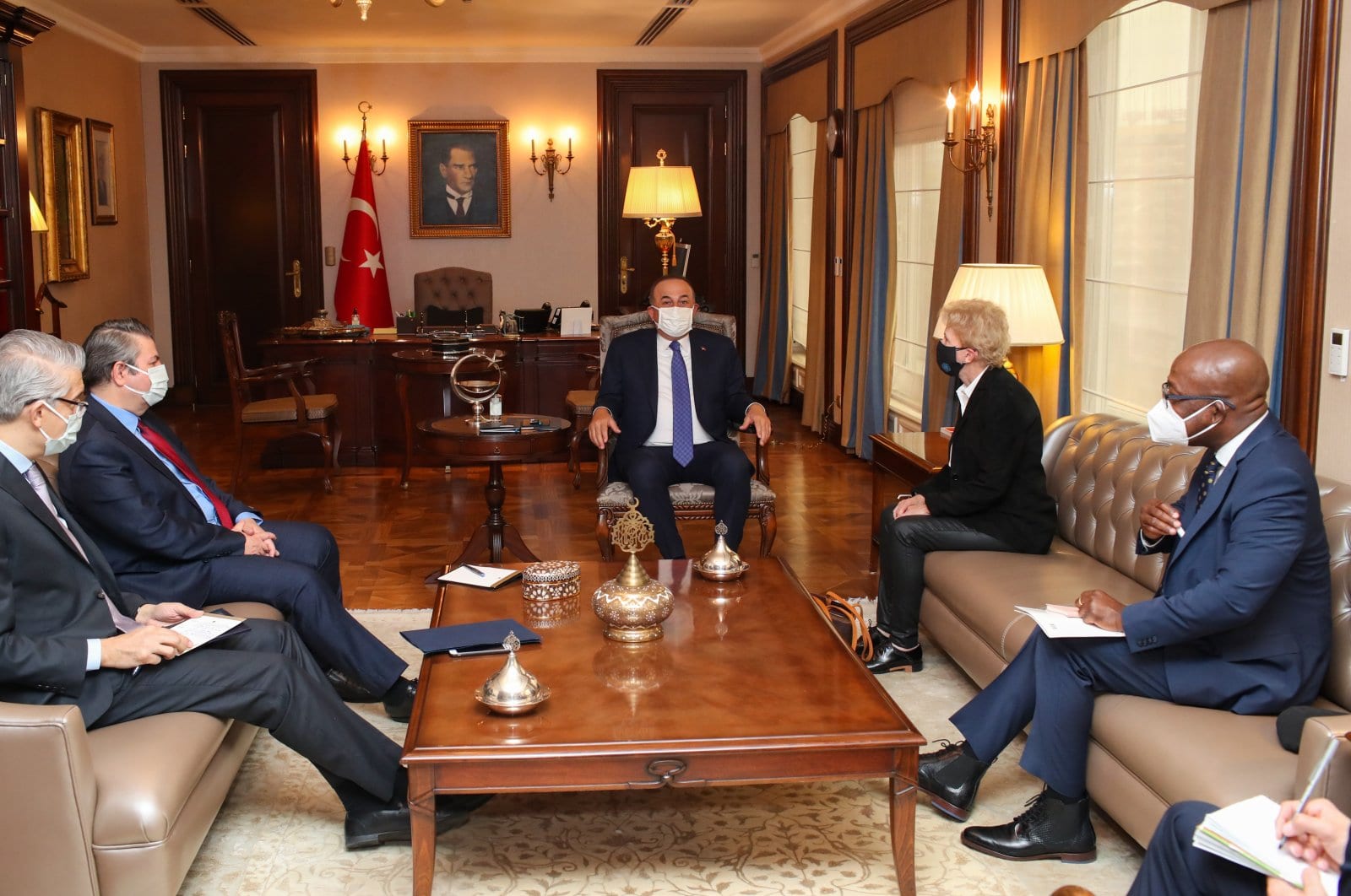 Turkish FM Çavuşoğlu meets UN special envoy on Cyprus