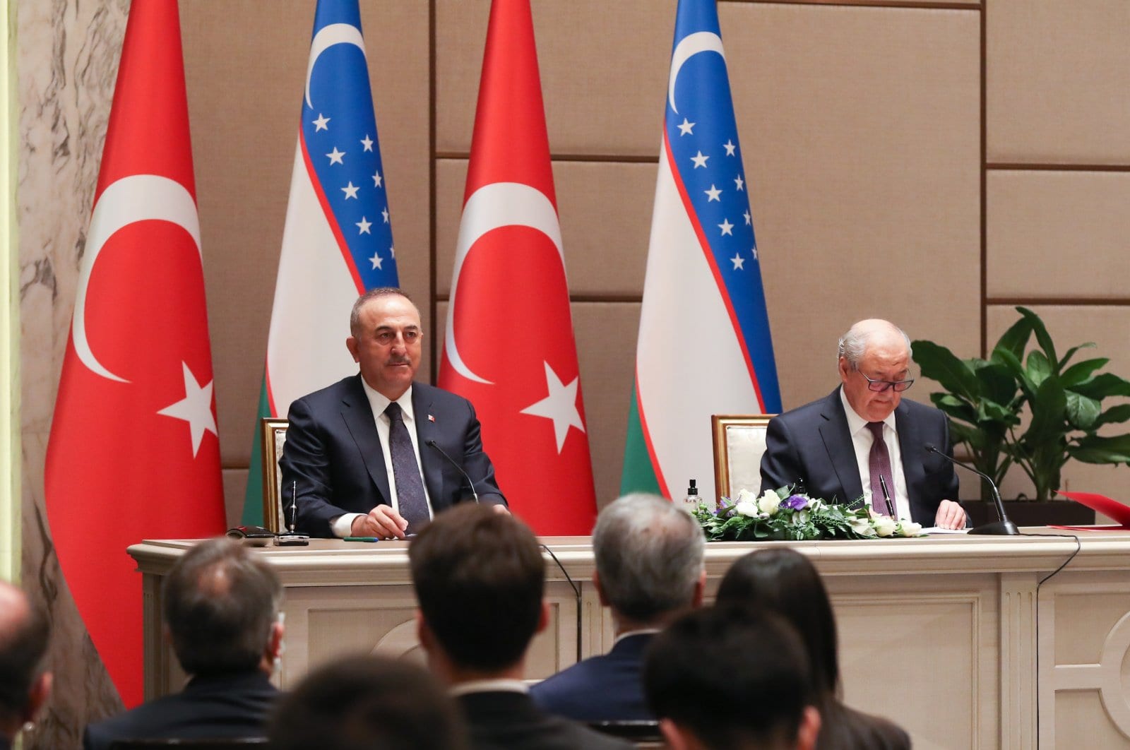 Turkey, Uzbekistan sign deal to improve bilateral relations, economic cooperation