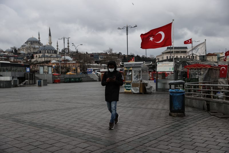 Эксперт предупреждает, что курение в Турции убивает больше людей, чем COVID-19