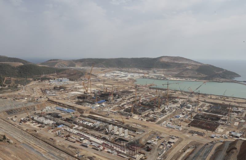 Турция провела церемонию закладки фундамента третьего блока АЭС Аккую