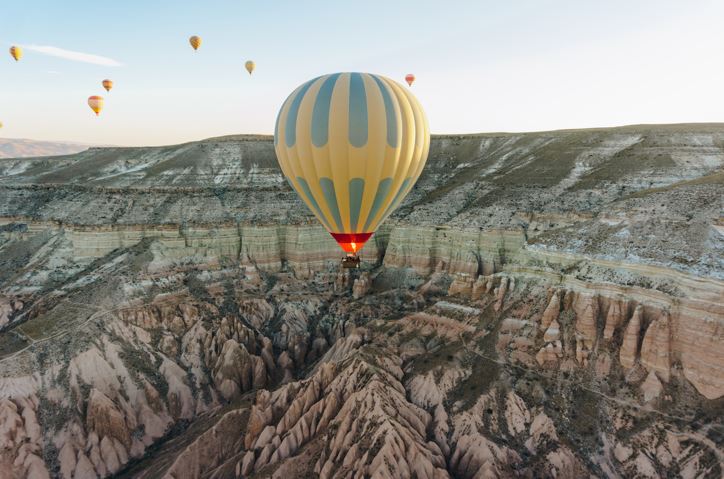 В Каппадокии в январе-июле текущего года почти 140 тыс. туристов полетали на воздушном шаре