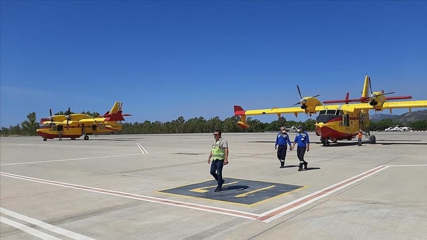 Two planes sent by Spain have arrived in Turkey to help in the fight against forest fires