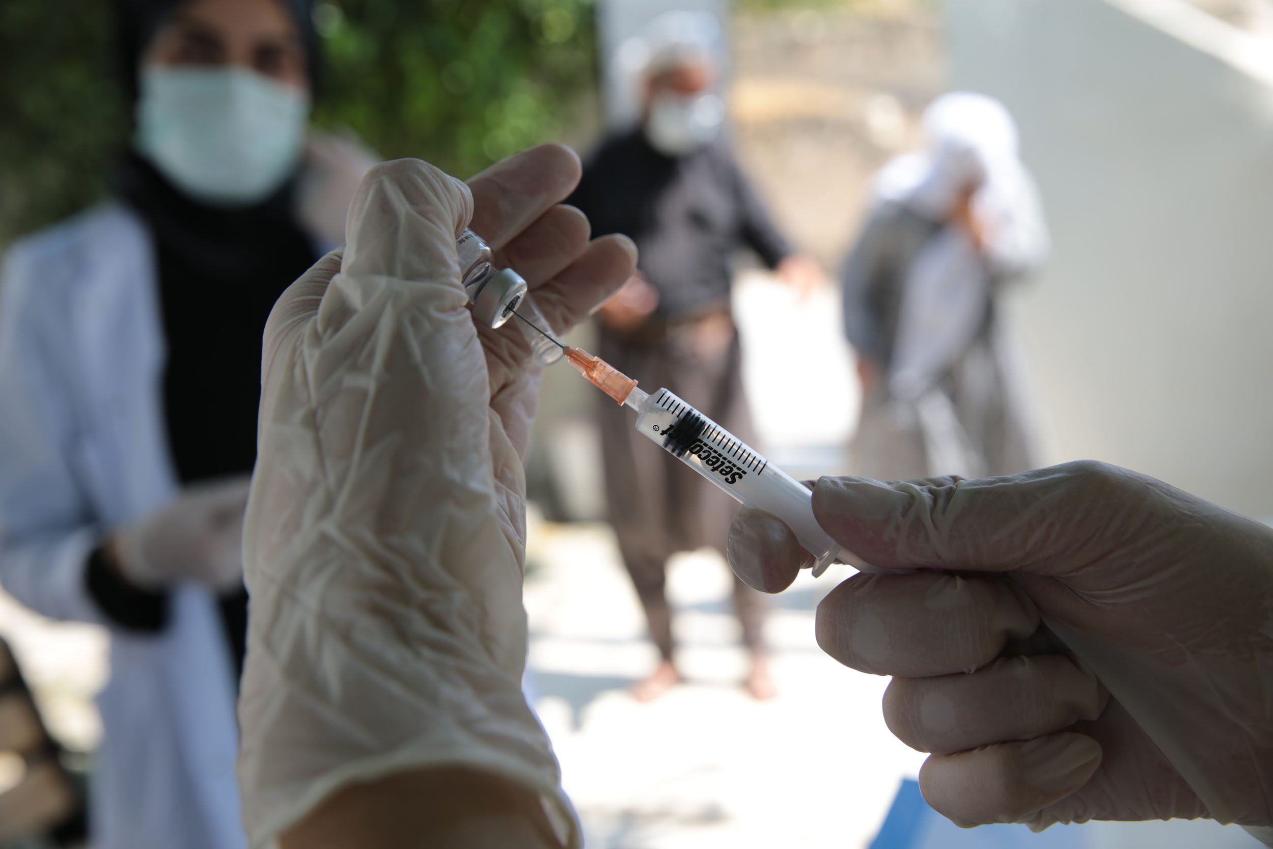 Турция приближается к 100 млн введенных доз вакцины против COVID-19