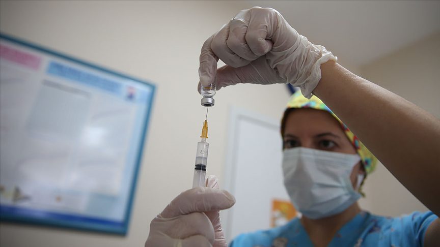 Турция сделала более 129,9 миллиона прививок от COVID-19