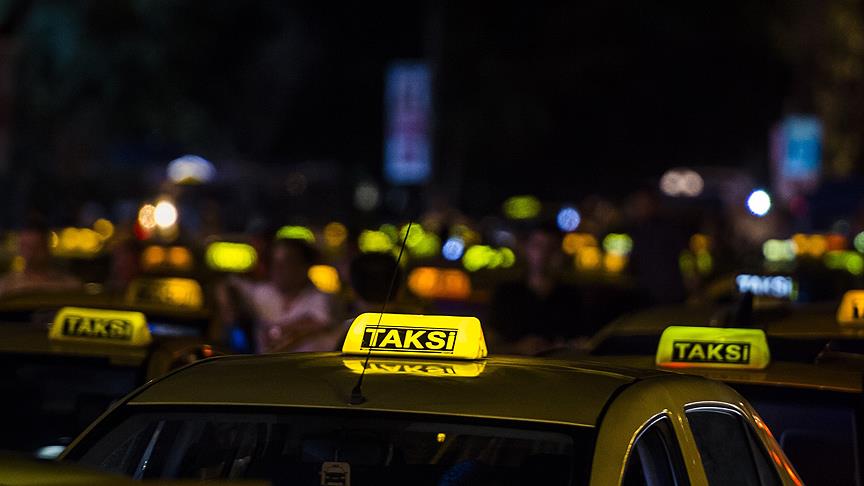 В такси Стамбула будут установлены камеры на фоне растущих жалоб