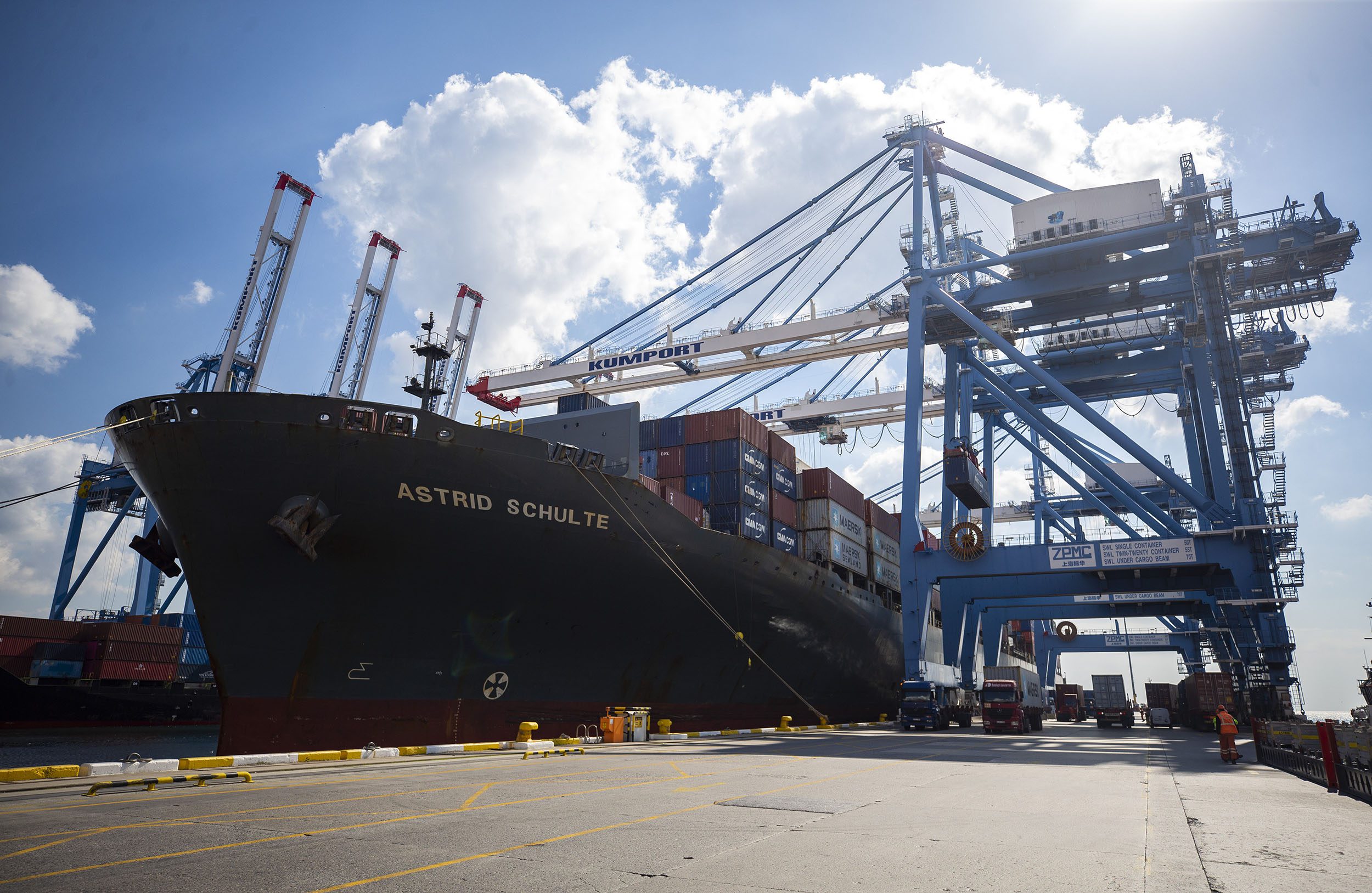 Экспорт Турции впервые превысил $20 млрд в месяц
