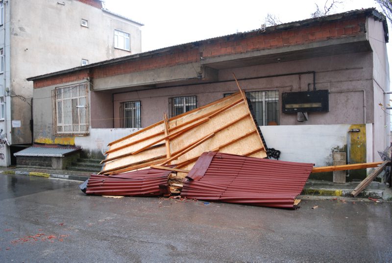 Provinces in Turkey&#8217;s west grappled with storms