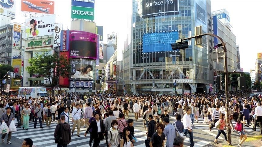Япония продолжает упрощать пограничный контроль по COVID-19 для туристов